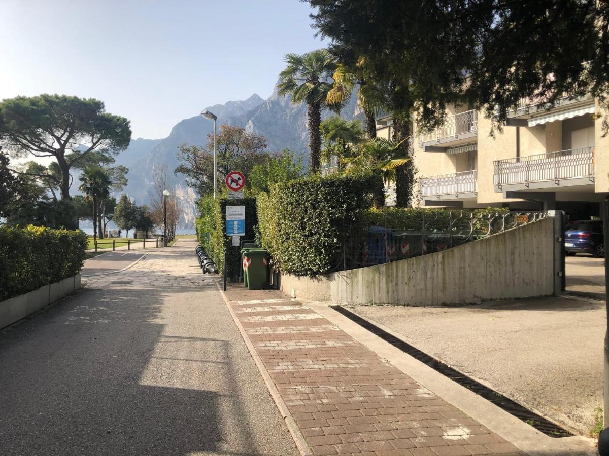 Appartamento Al Lago Riva del Garda Kültér fotó