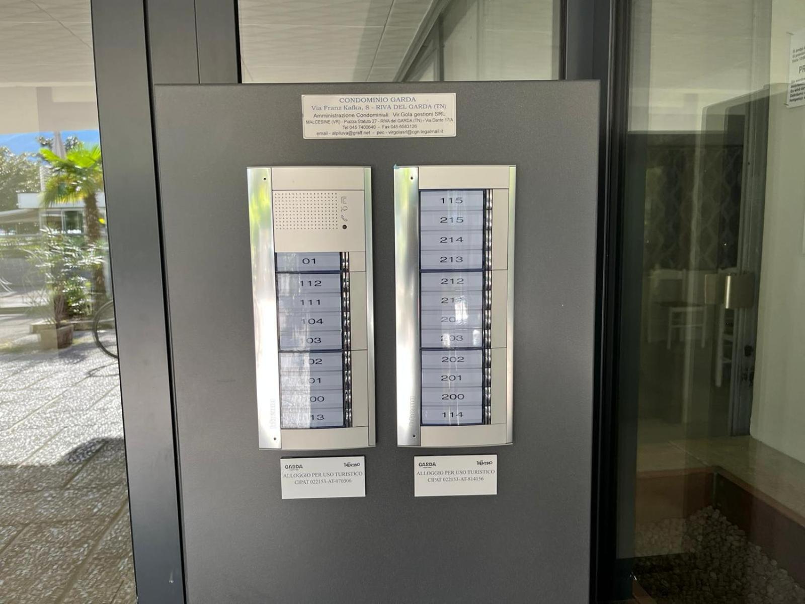 Appartamento Al Lago Riva del Garda Kültér fotó