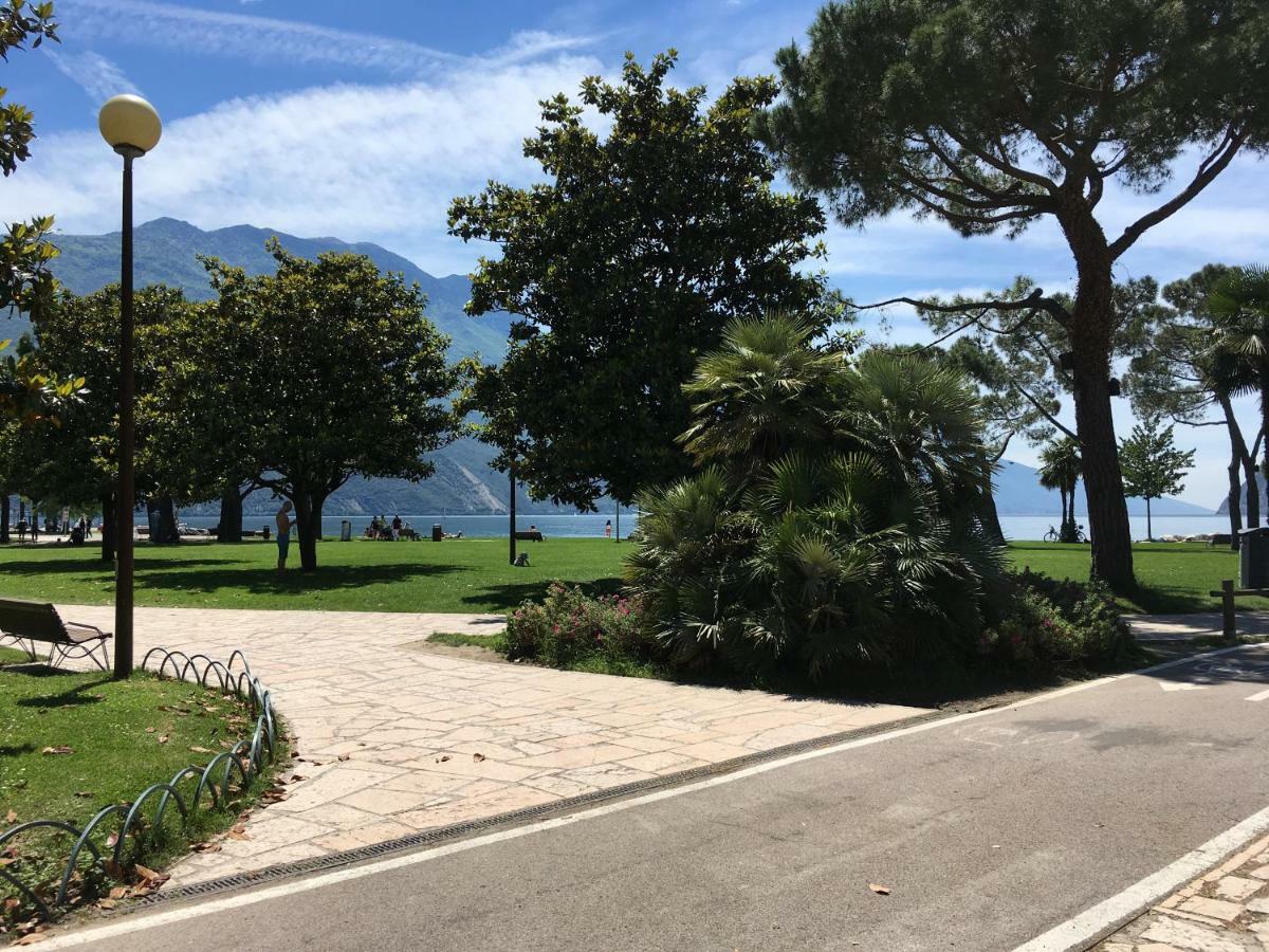 Appartamento Al Lago Riva del Garda Kültér fotó