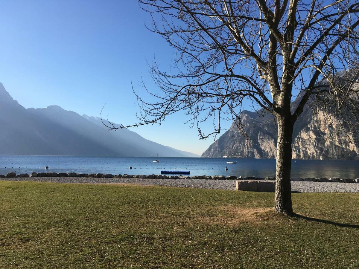Appartamento Al Lago Riva del Garda Kültér fotó