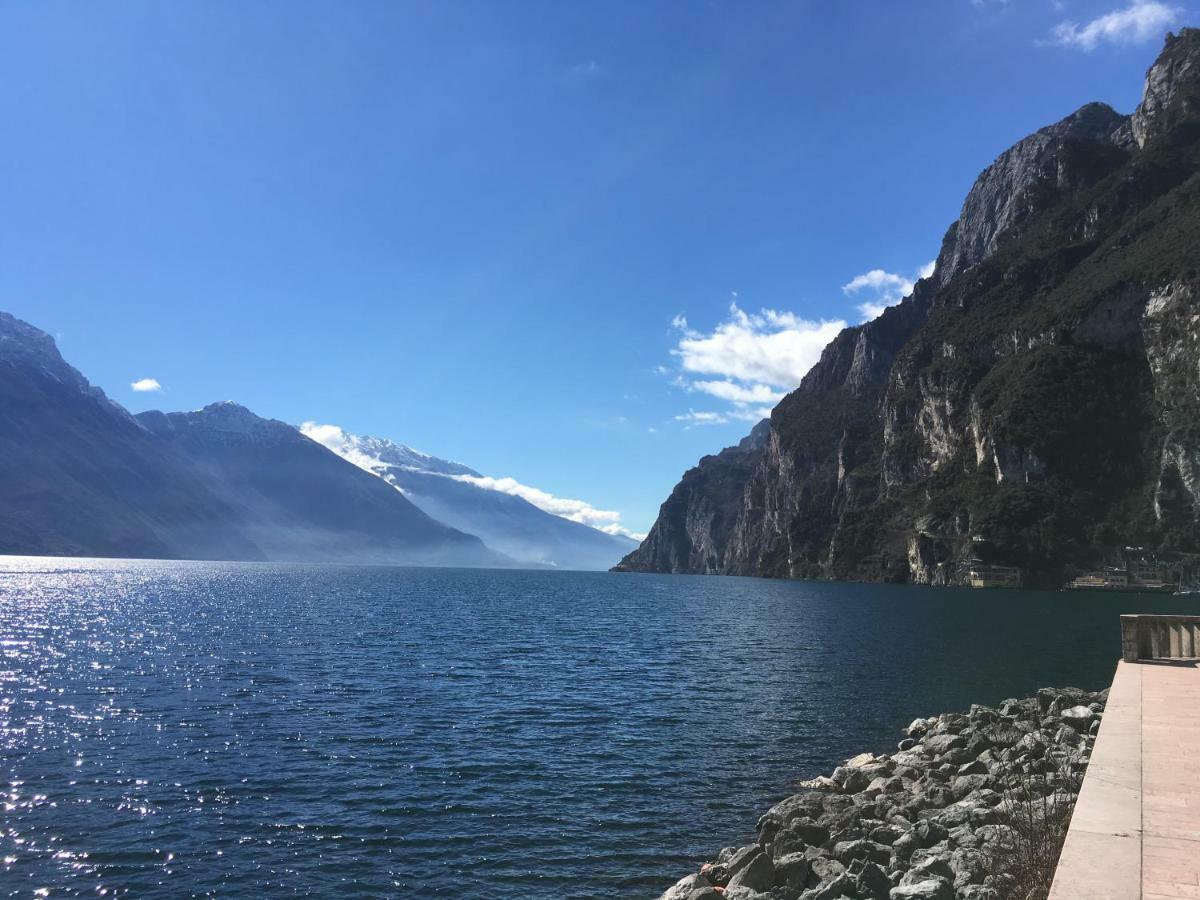 Appartamento Al Lago Riva del Garda Kültér fotó